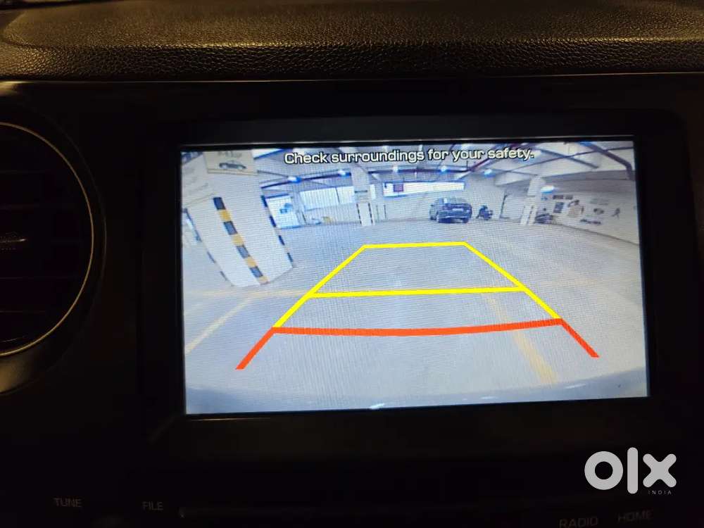 ગ્રાન્ડ આઇ ટેન સ્પોર્ટ્સ (option)૨૦૧૬ Petrol +cng.બેન્ક મેનેજર ની ગાડી