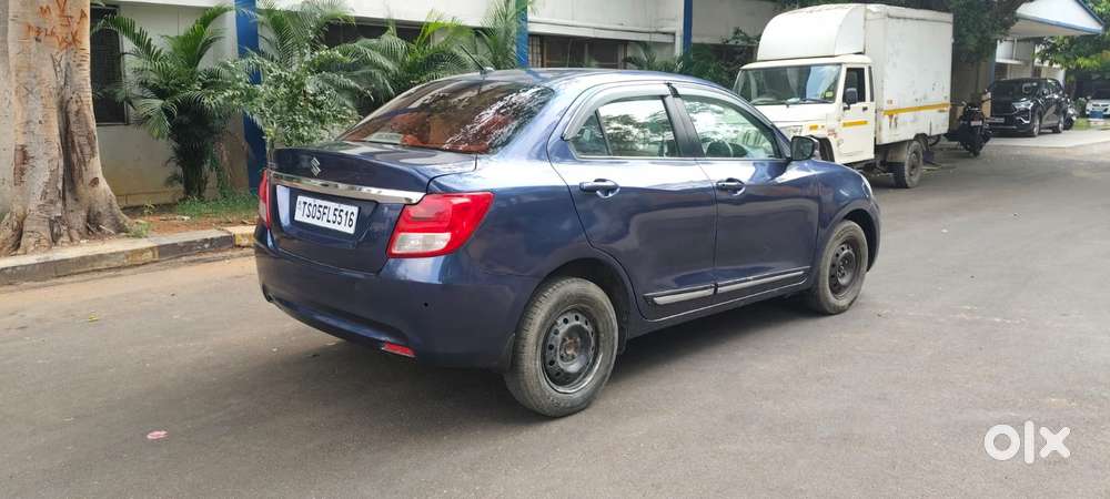 Maruti Suzuki Dzire 1.2 Vxi, 2022, Petrol
