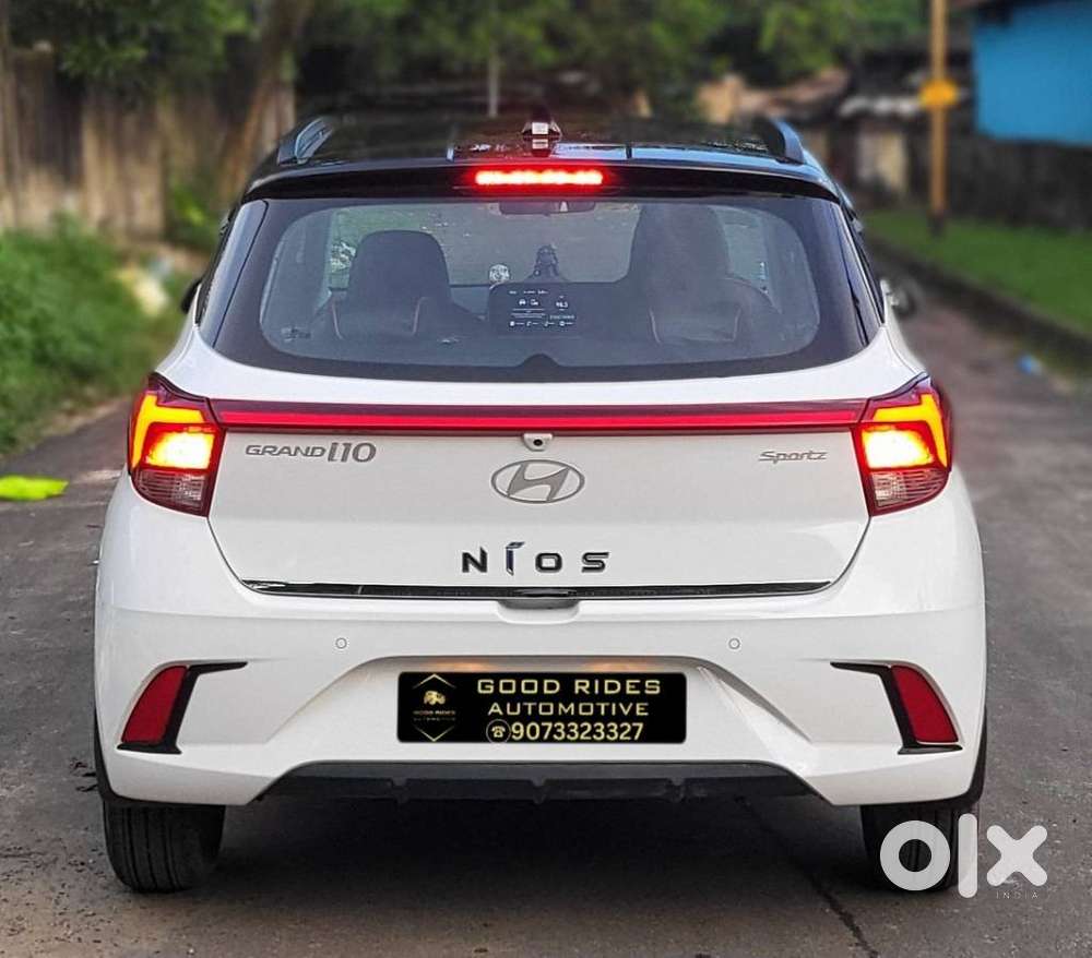 Hyundai Grand I10 Nios Sportz Mt Dual Tone, 2024, Petrol