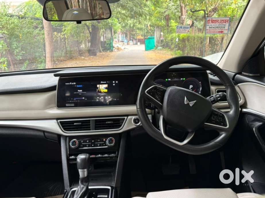 Mahindra Xuv700 2.0 Ax 7 Petrol At Luxury Pack Str, 2023, Diesel