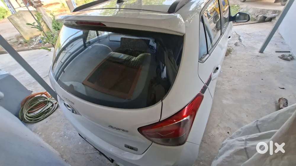 Hyundai Grand I10 2016 Petrol 19500 Km Driven