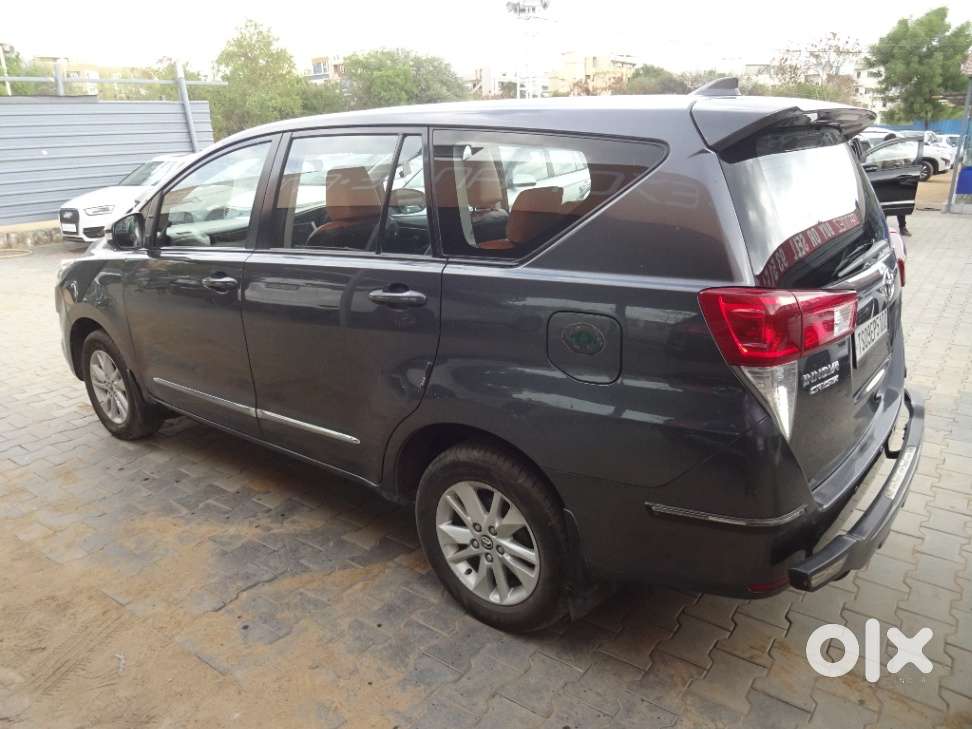 Toyota Innova Crysta 2.4 Gx Mt 8s, 2016, Diesel