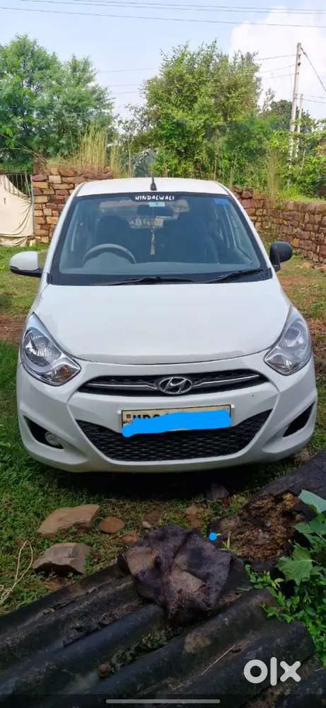 Hyundai I10 2012 Petrol 70000 Km Driven