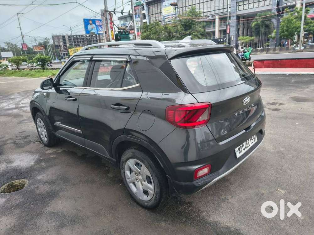 Hyundai Venue S 1.2 Petrol, 2021, Cng & Hybrids