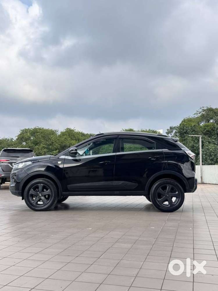 Tata Nexon, 2022, Petrol