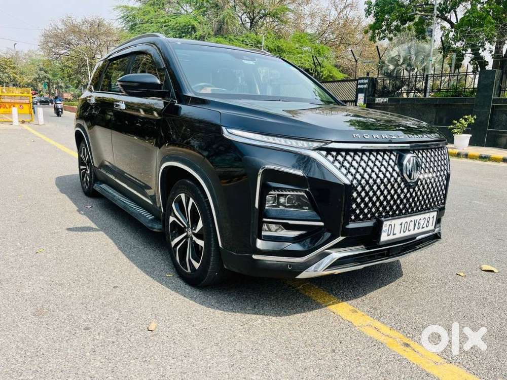 Mg Hector Plus Savvy Pro 1.5 Turbo Petrol Cvt 7 Str Dual Tone, 2023,..
