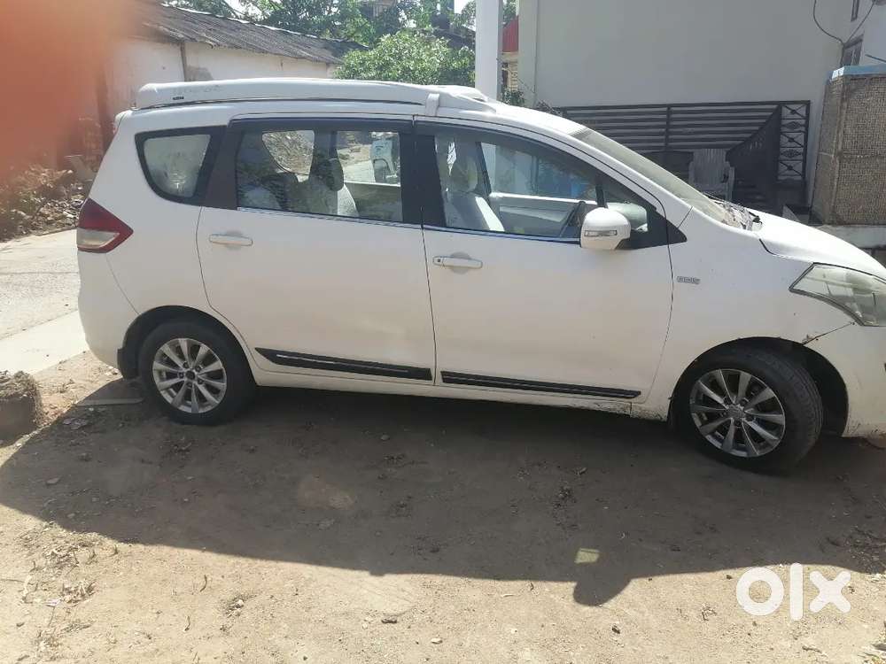 Maruti Suzuki Ertiga 2014 Diesel 96000 Km Driven