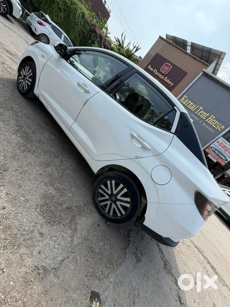 Hyundai Aura Petrol 2020