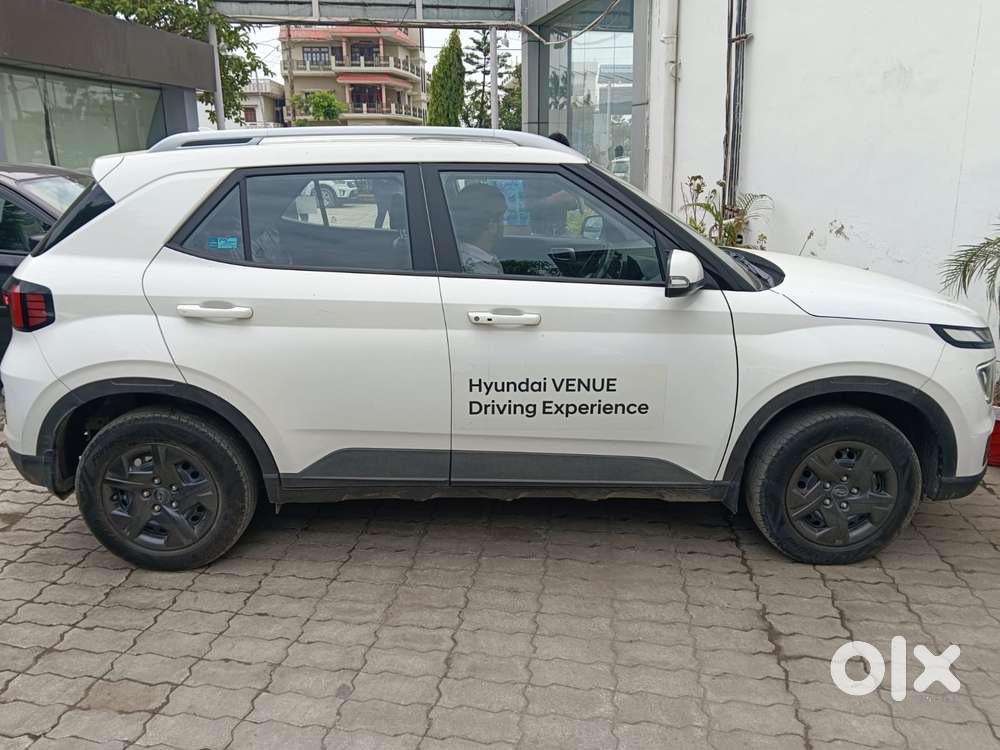 Hyundai Venue Sx, 2024, Petrol