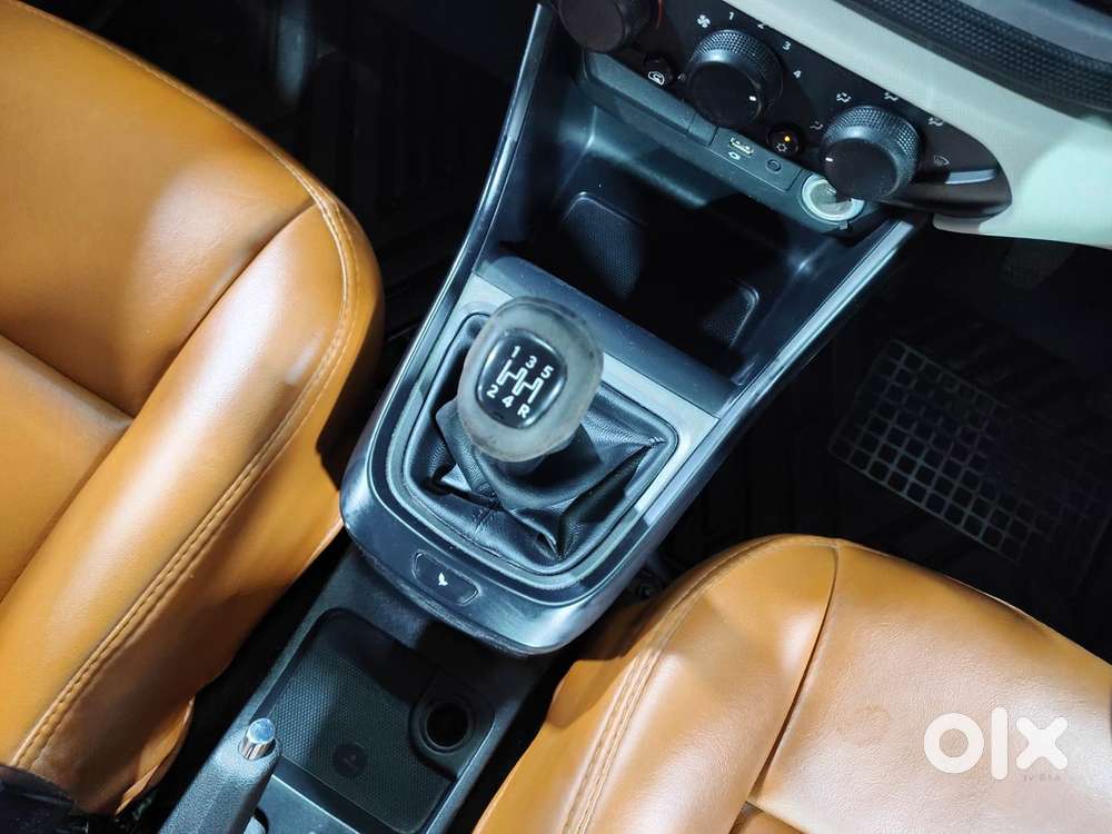 Tata Altroz Xm Plus Petrol, 2021, Petrol