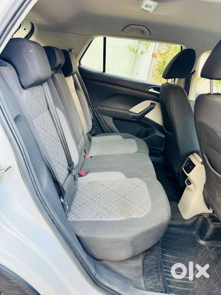 Volkswagen Taigun 1.0 Tsi Highline At, 2022, Petrol