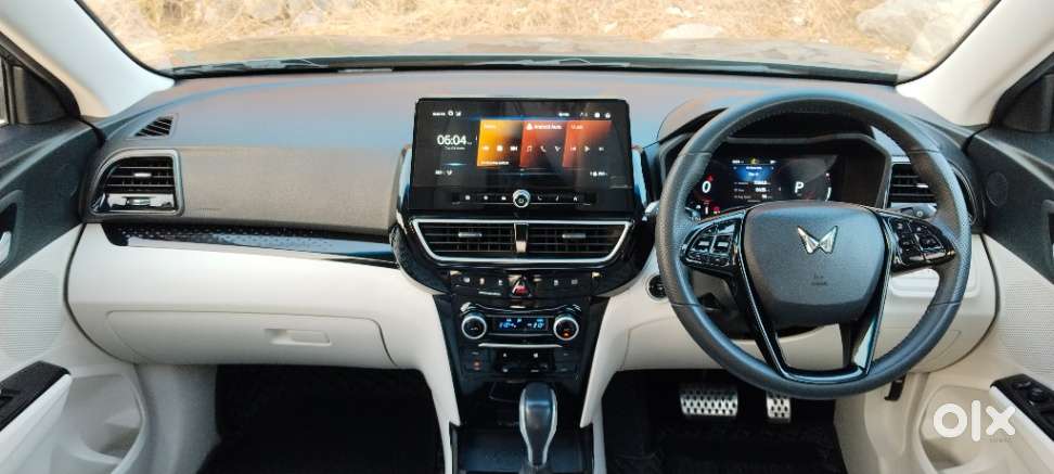 Mahindra Xuv 3xo Ax5l 1.2 Petrol At, 2024, Petrol