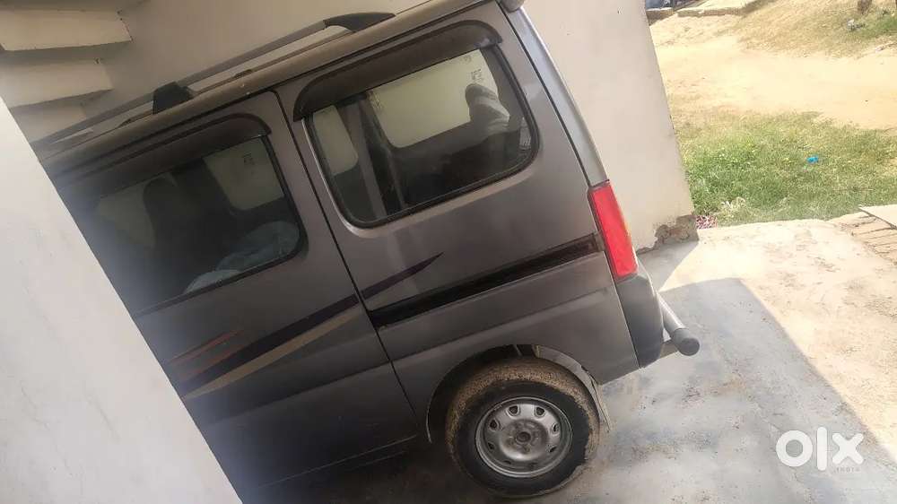 Bahut Achchi Condition Lpg Kit Lagi Hui Hai