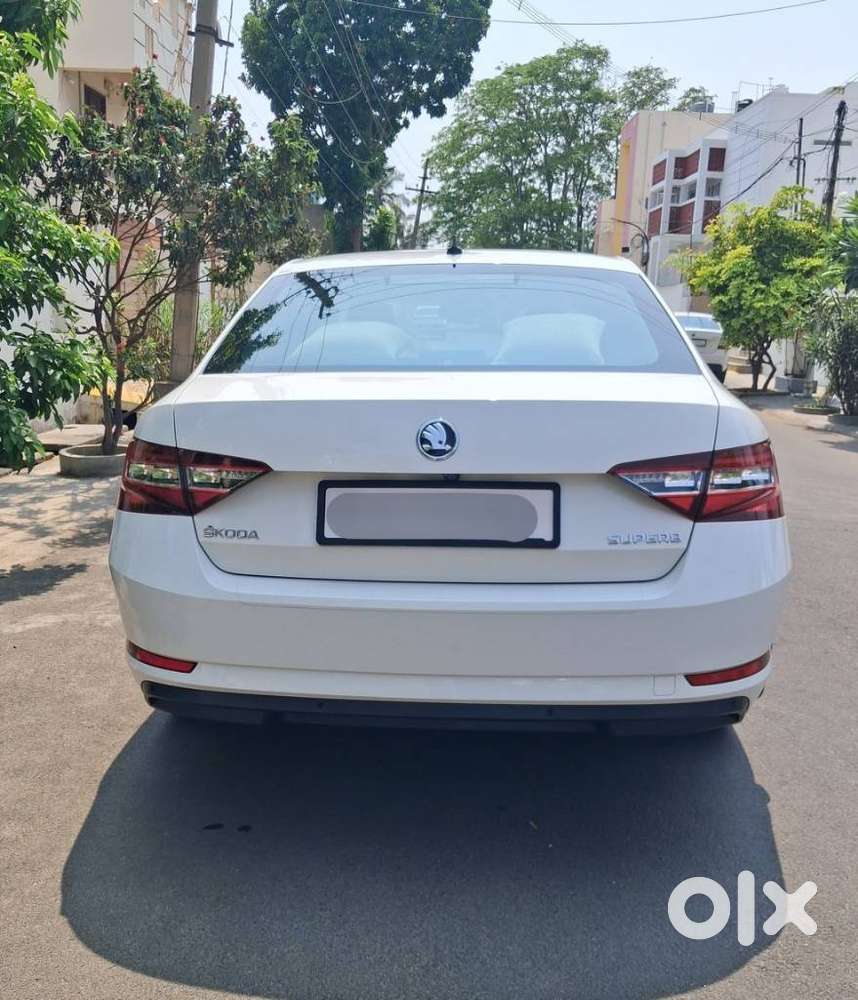 Skoda Superb L&k 1.8 Tsi At, 2019, Petrol