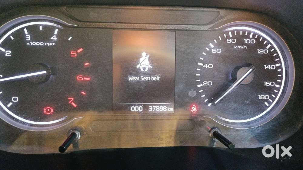 Mahindra Bolero Neo 1.5 N4, 2022, Diesel