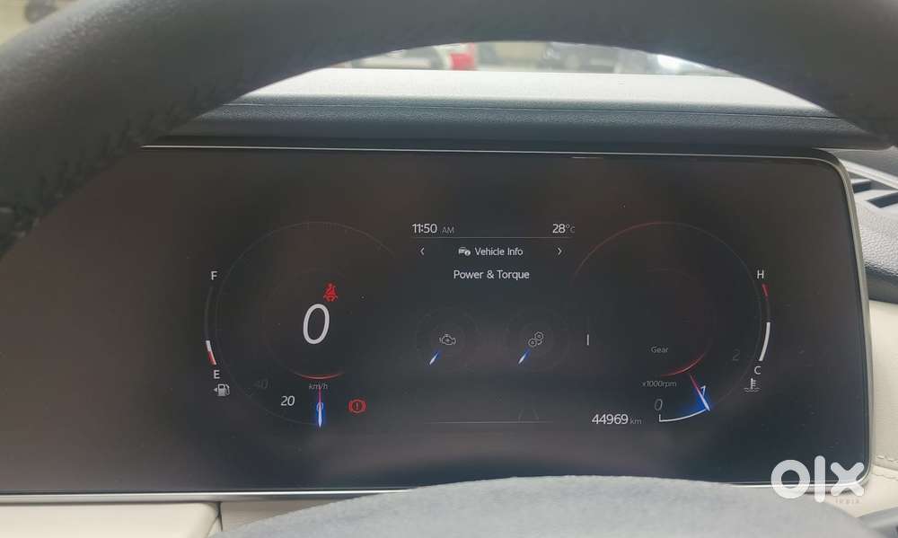 Mahindra Xuv700 2.2 Ax 7 Diesel Mt Luxury Pack Str, 2023, Diesel
