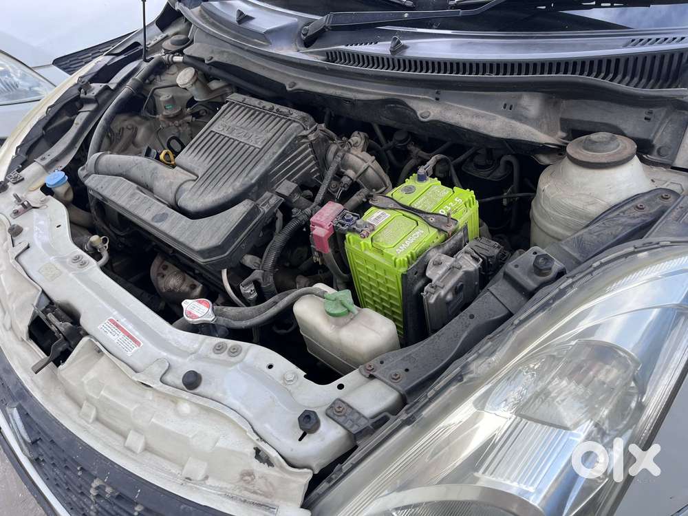 Maruti Suzuki Swift Dzire 1.2 Vxi Bsiv, 2013, Petrol