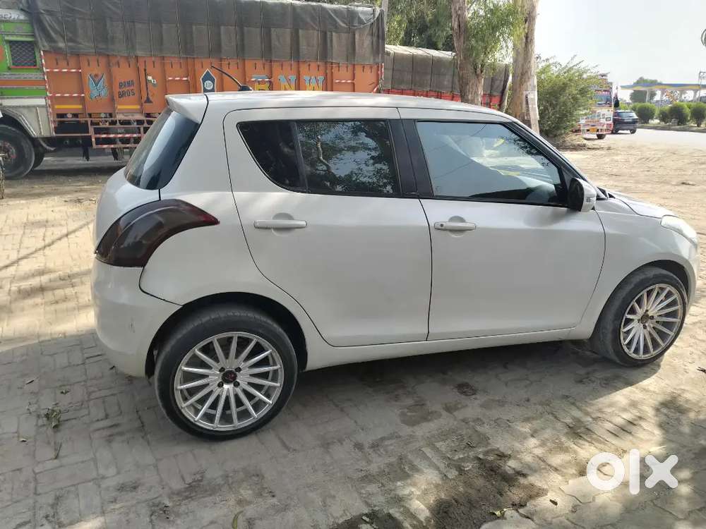 Maruti Suzuki Swift 2011 Diesel 11000 Km Driven