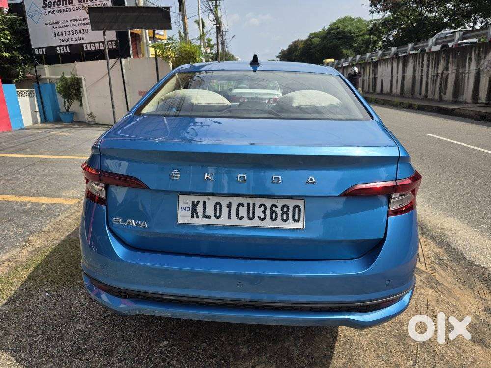 Skoda Slavia Ambition Plus 1.0 Tsi At, 2022, Petrol