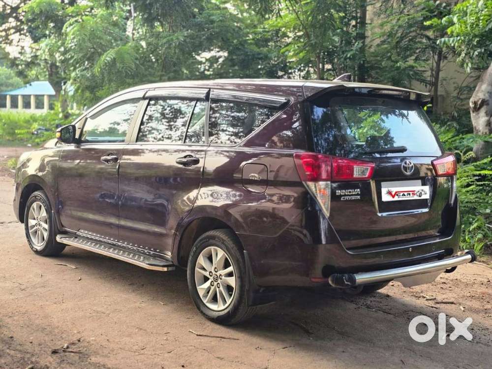 Toyota Innova Crysta 2.4 G Mt, 2017, Diesel
