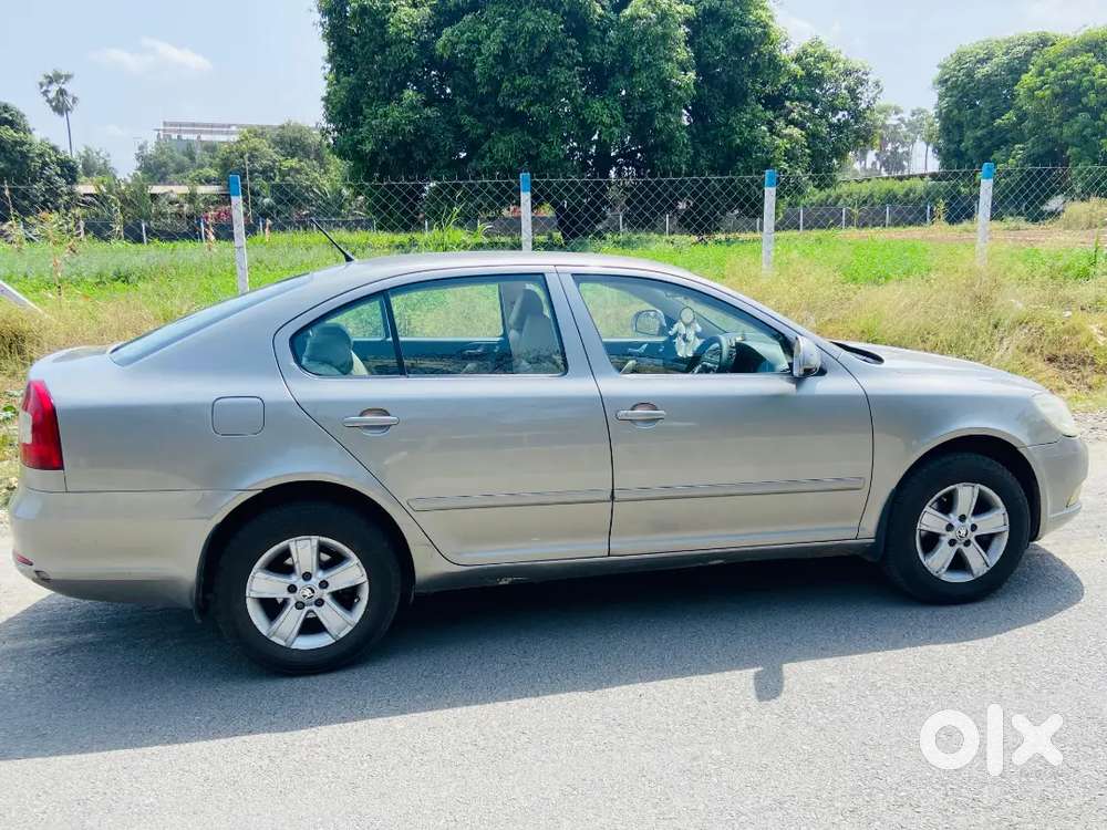 Skoda Laura 2011 Diesel 125000 Km Driven