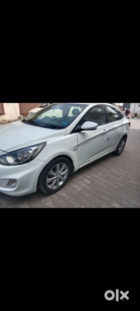 Hyundai Verna Vtvt 1.6 Sx, 2012, Diesel