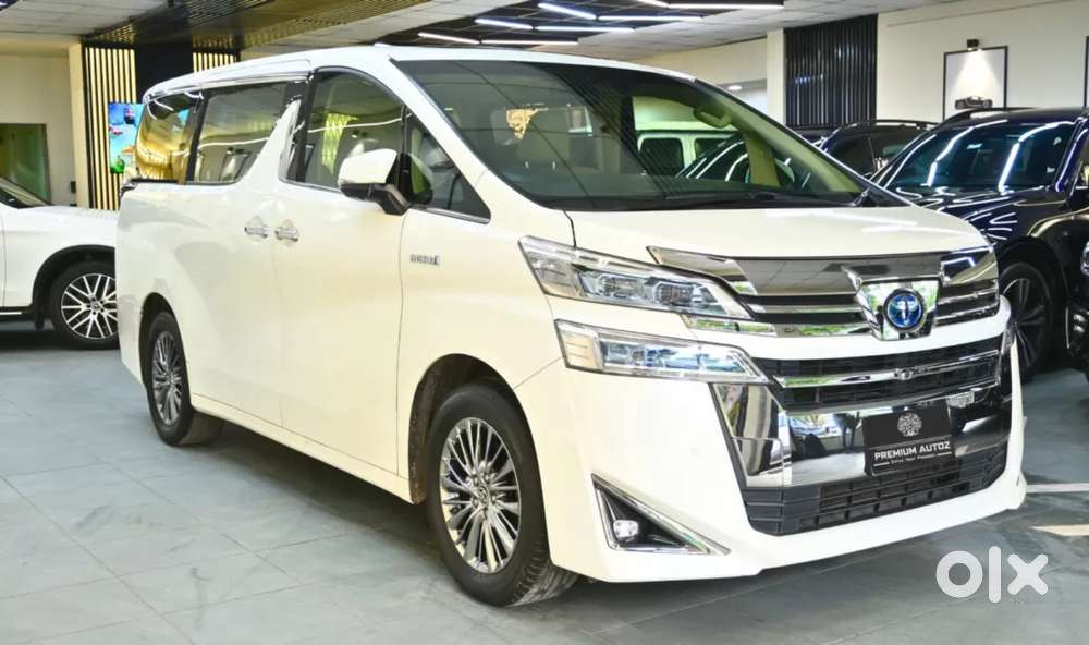 Toyota Vellfire Vip – Executive Lounge, 2023, Petrol