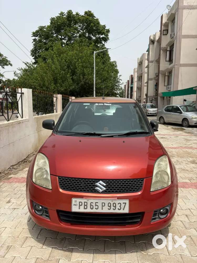 Maruti Suzuki Swift Vxi 2nd Owner 2012