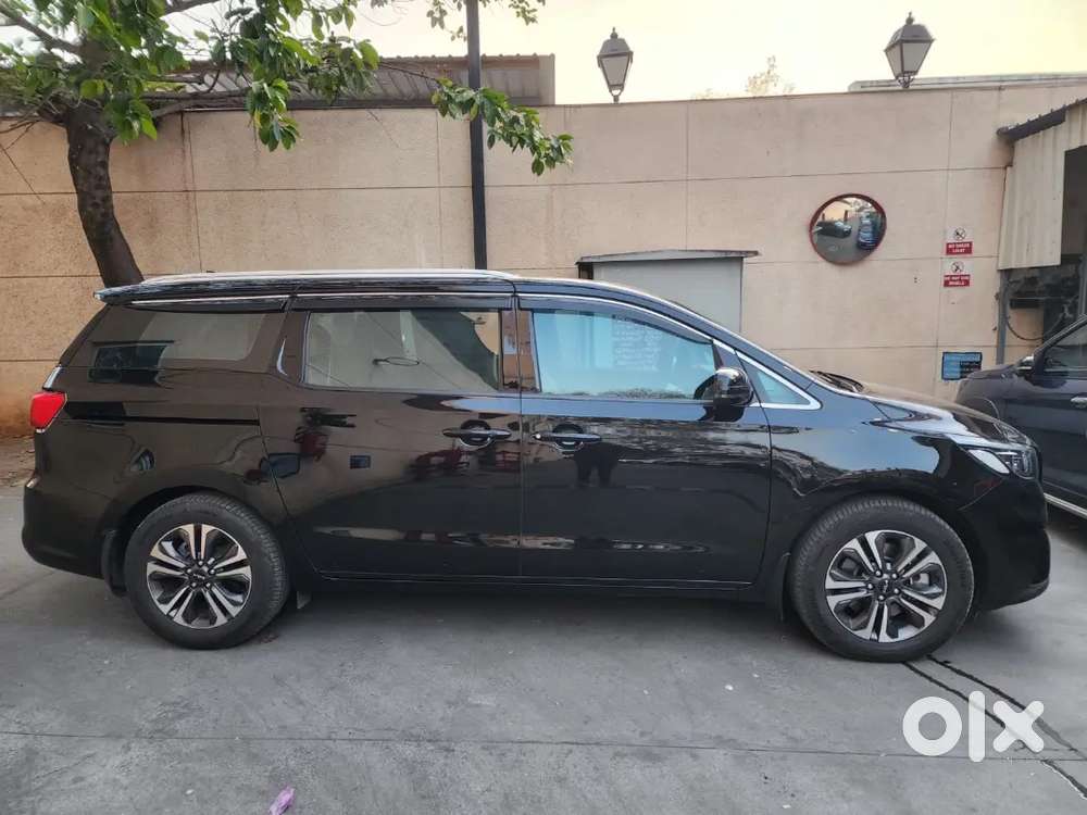 Kia Carnival 2022 Diesel 55000 Km Driven