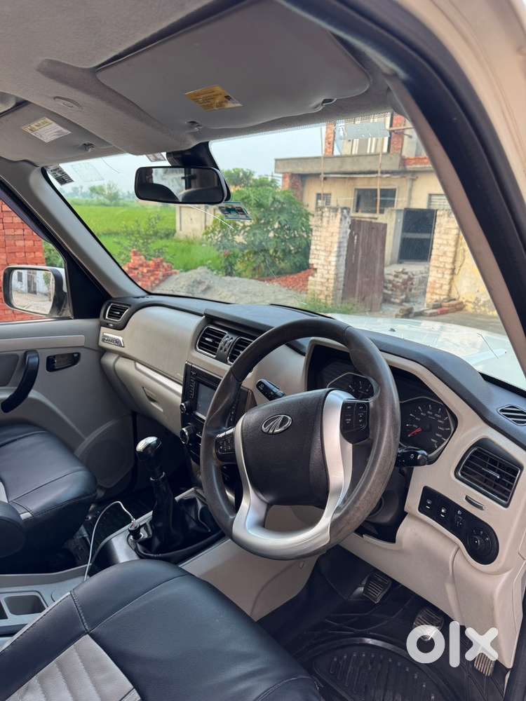 Mahindra Scorpio 2017 Diesel Well Maintained