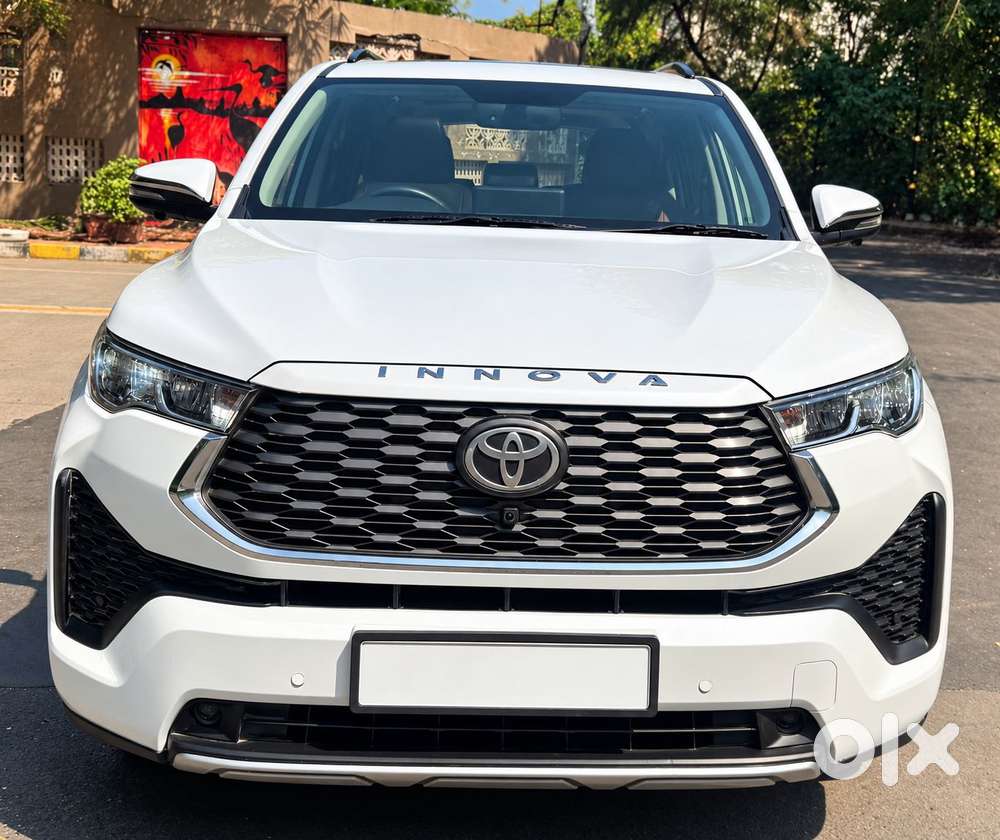 Toyota Innova Hycross 2.0 Vx (o) Hybrid 8 Str, 2024, Petrol
