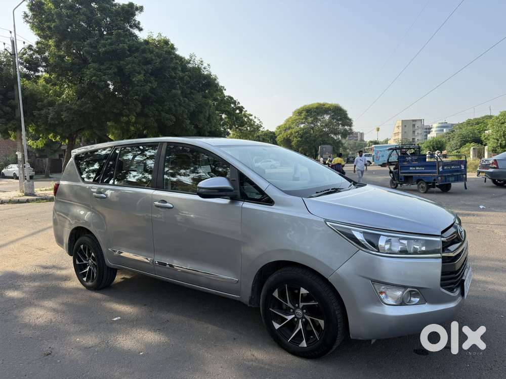 Toyota Innova Crysta 2.4 G Mt 8s, 2019, Diesel