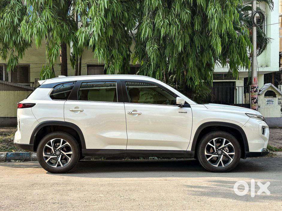 Toyota Urban Cruiser Hyryder 1.5 V Hybrid, 2024, Petrol