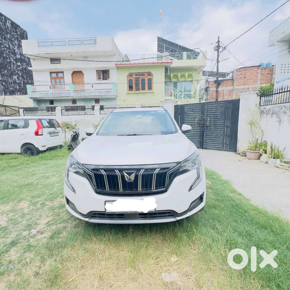 2022 Mahindra Xuv700 Ax7 Mt Petrol  33,000 Km  Excellent Condition