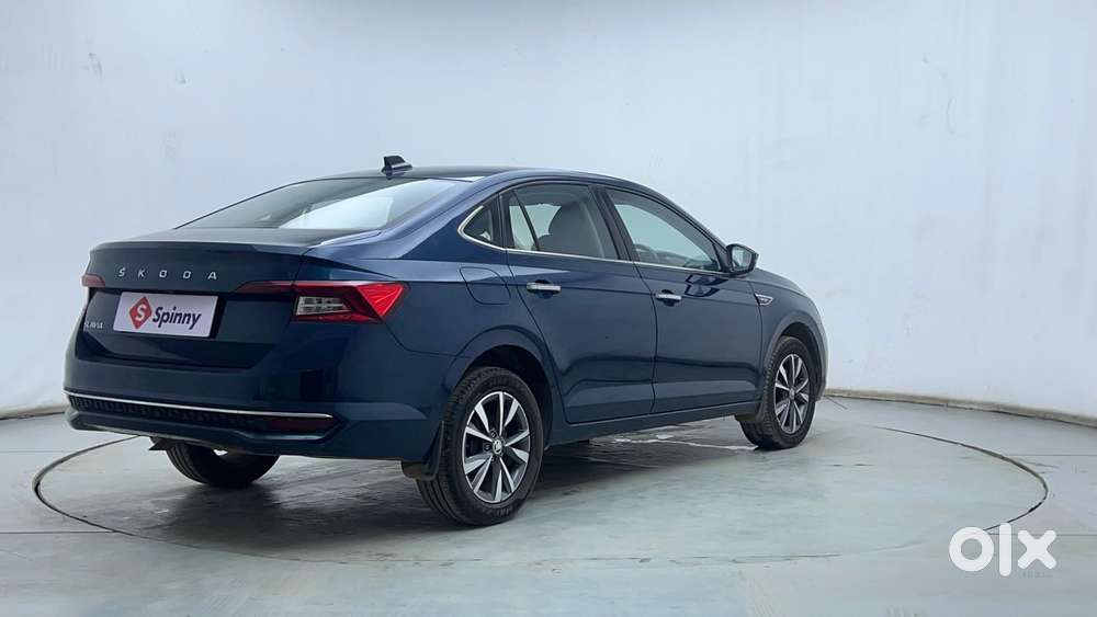 Skoda Slavia Style 1.0l Tsi At, 2024, Petrol