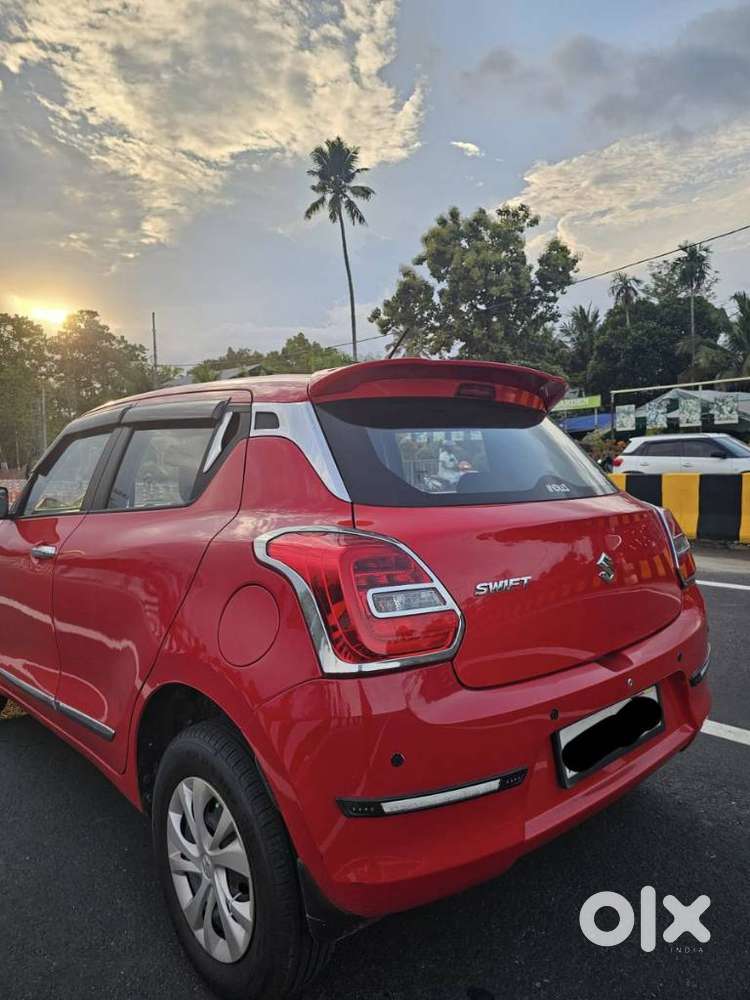 Maruti Suzuki Swift Vxi + Manual, 2018, Petrol