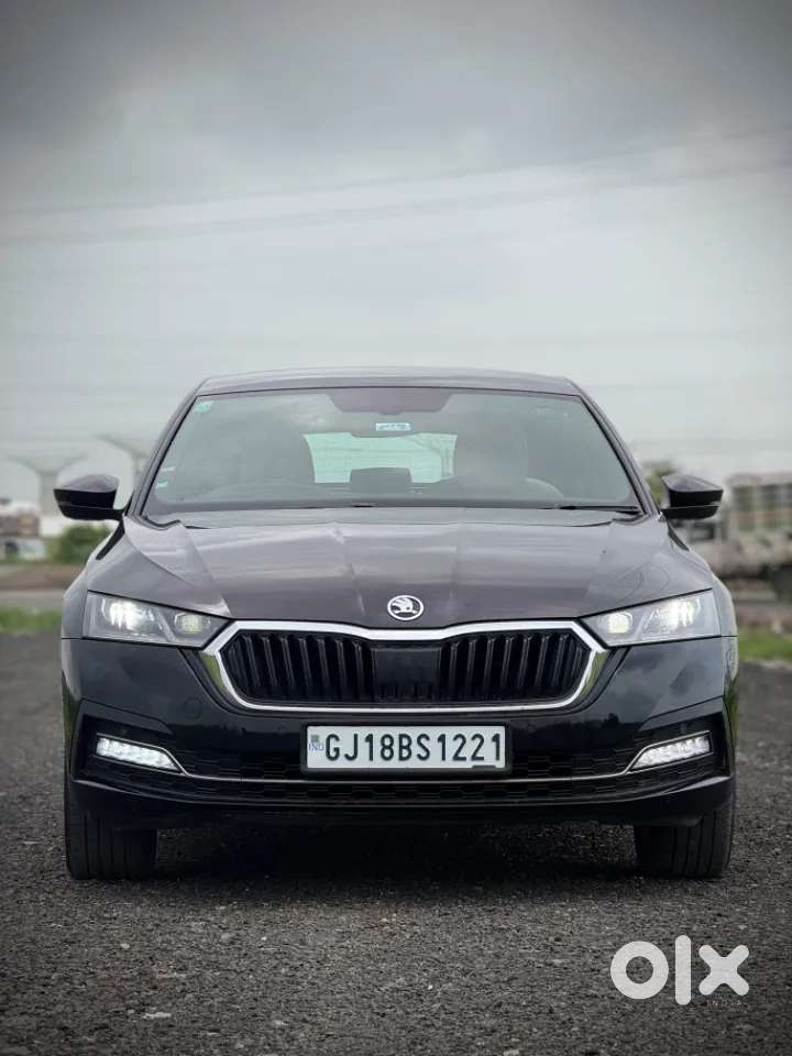Skoda Octavia 2.0 L K Tsi At, 2022, Petrol