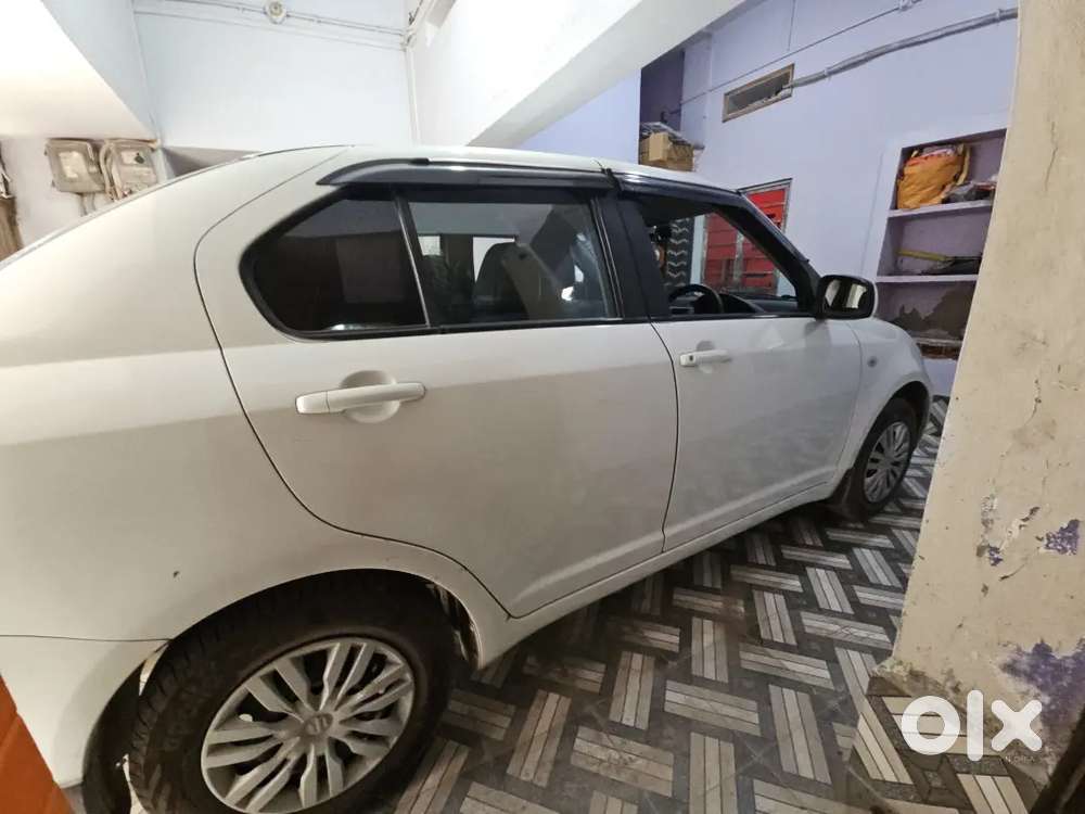 Maruti Suzuki Swift Dzire 2011 Petrol 32000 Km Driven