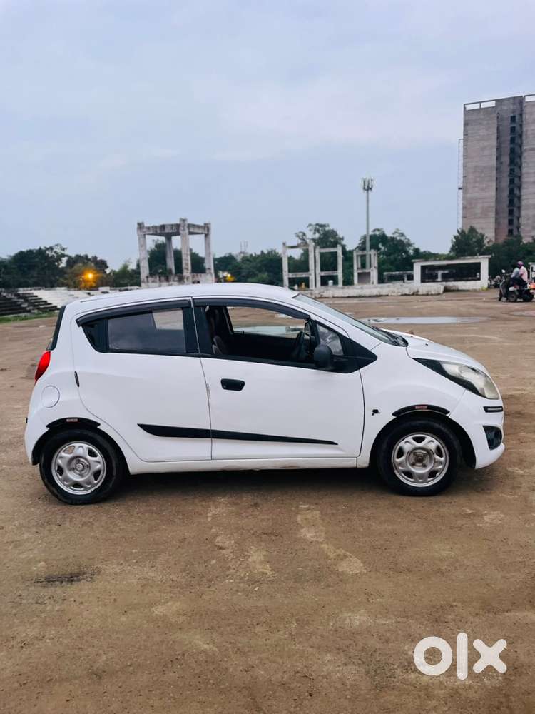Chevrolet Beat Petrol+cng Manual 2016