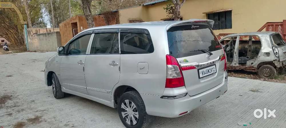 Toyota Innova Hycross 2013 Diesel Car
