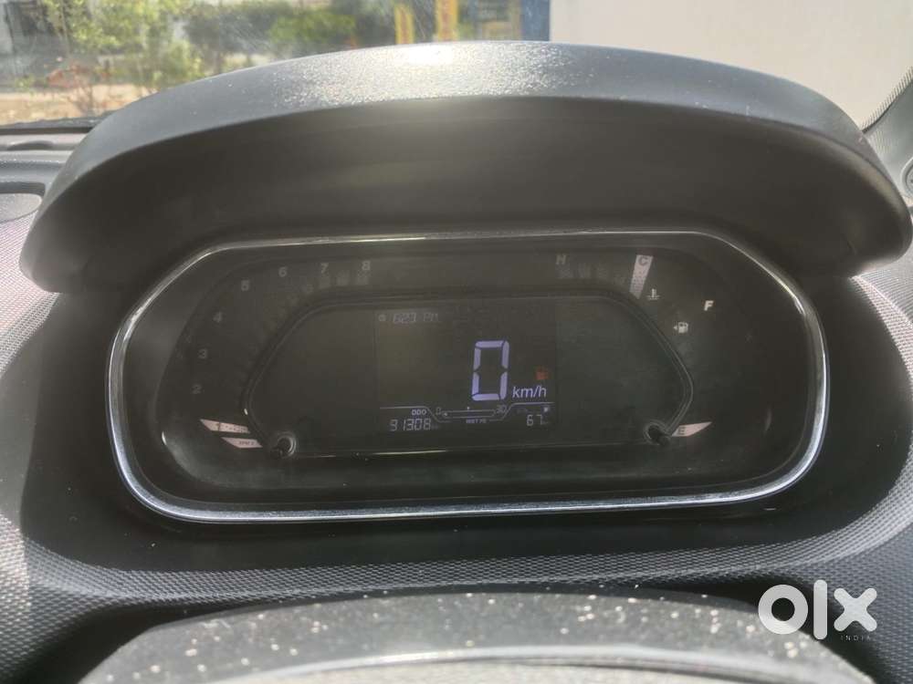 Tata Tiago Xe, 2020, Petrol