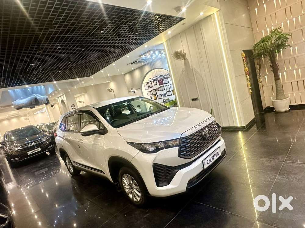 Toyota Innova Hycross 2.0 Gx 8 Str, 2023, Petrol