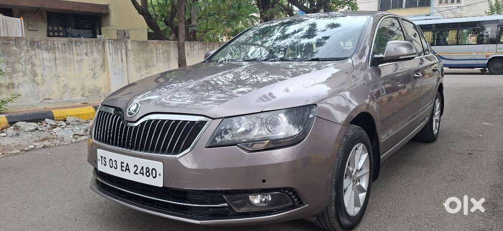 Skoda Superb 2.5 Elegance Tdi At, 2014, Diesel