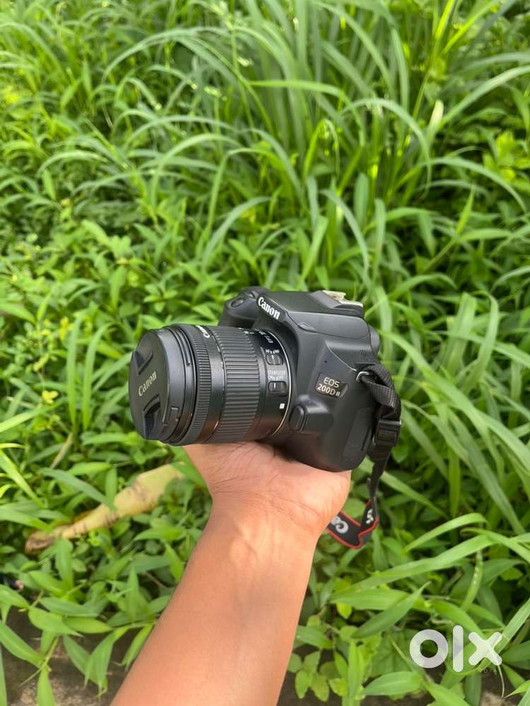 CANON 200D MARK II