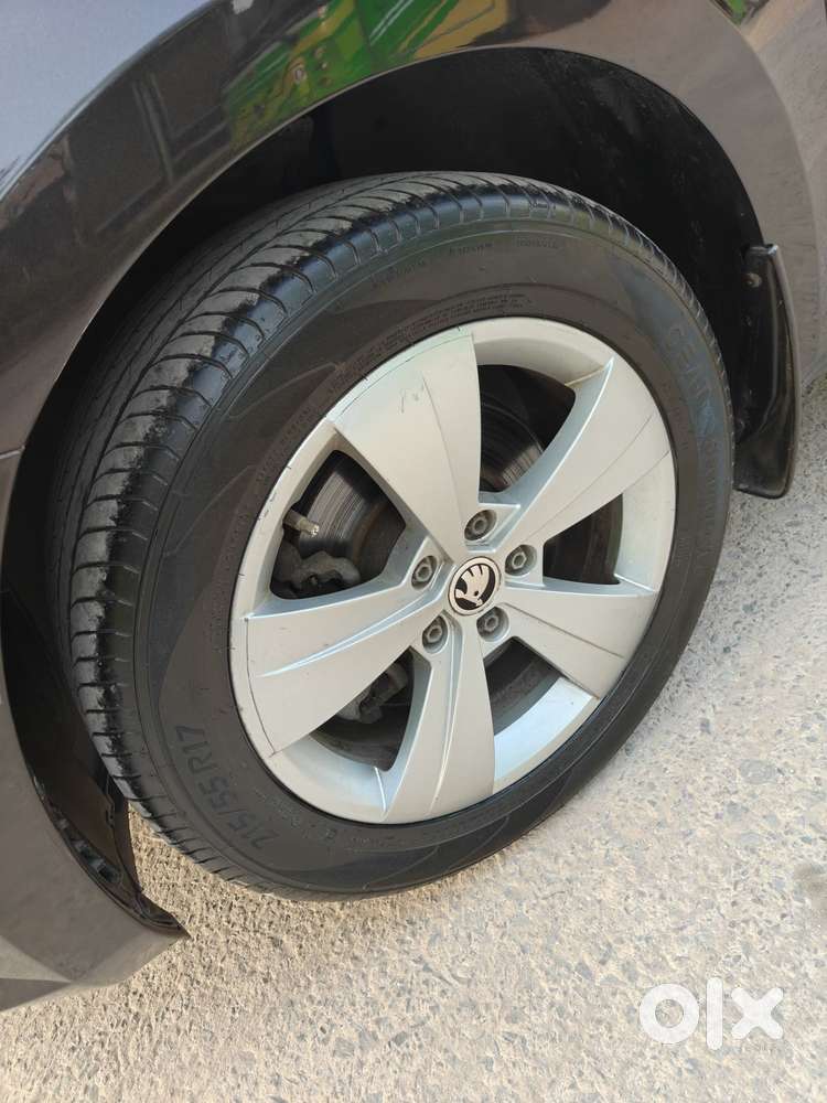Skoda Superb Style 1.8 Tsi Mt, 2018, Petrol