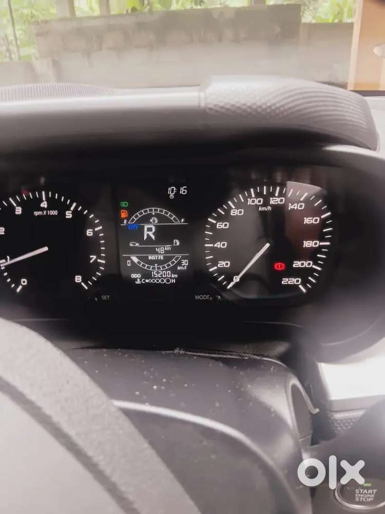 Tata Altroz 2022 Petrol 15200 Km Driven