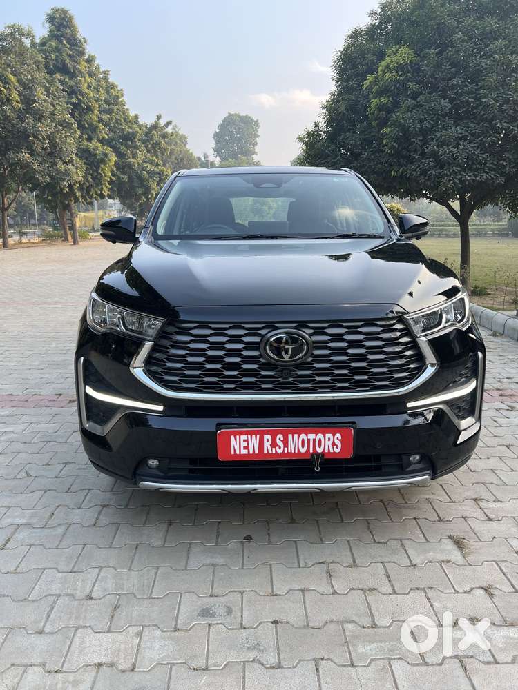 Toyota Innova Hycross 2.0 Zx (o) Hybrid 7 Str, 2023, Electric