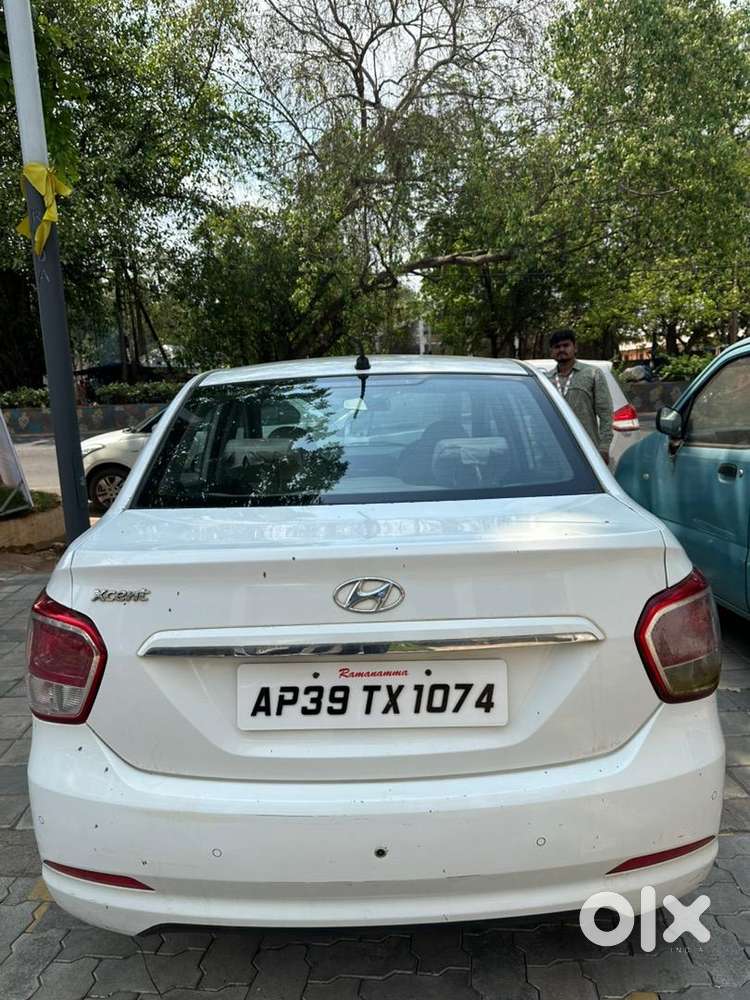 Hyundai Xcent 2015 Diesel 135000 Km Driven