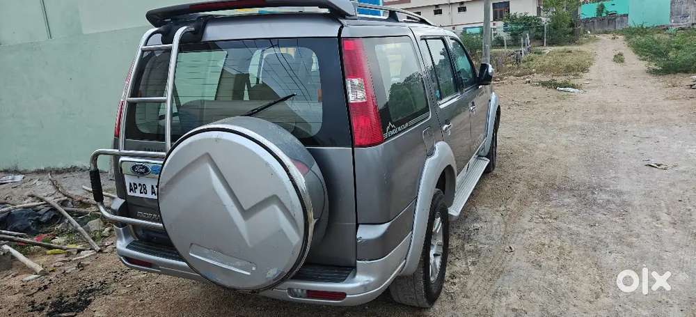 Ford Endeavour Thunder Plus