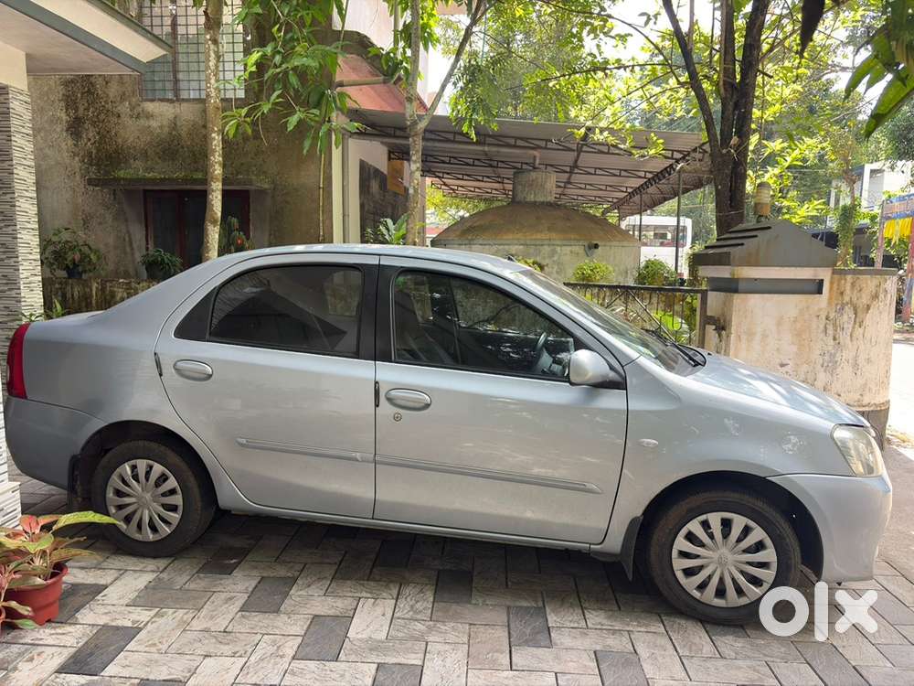 Toyota Etios 2011 Petrol Well Maintained